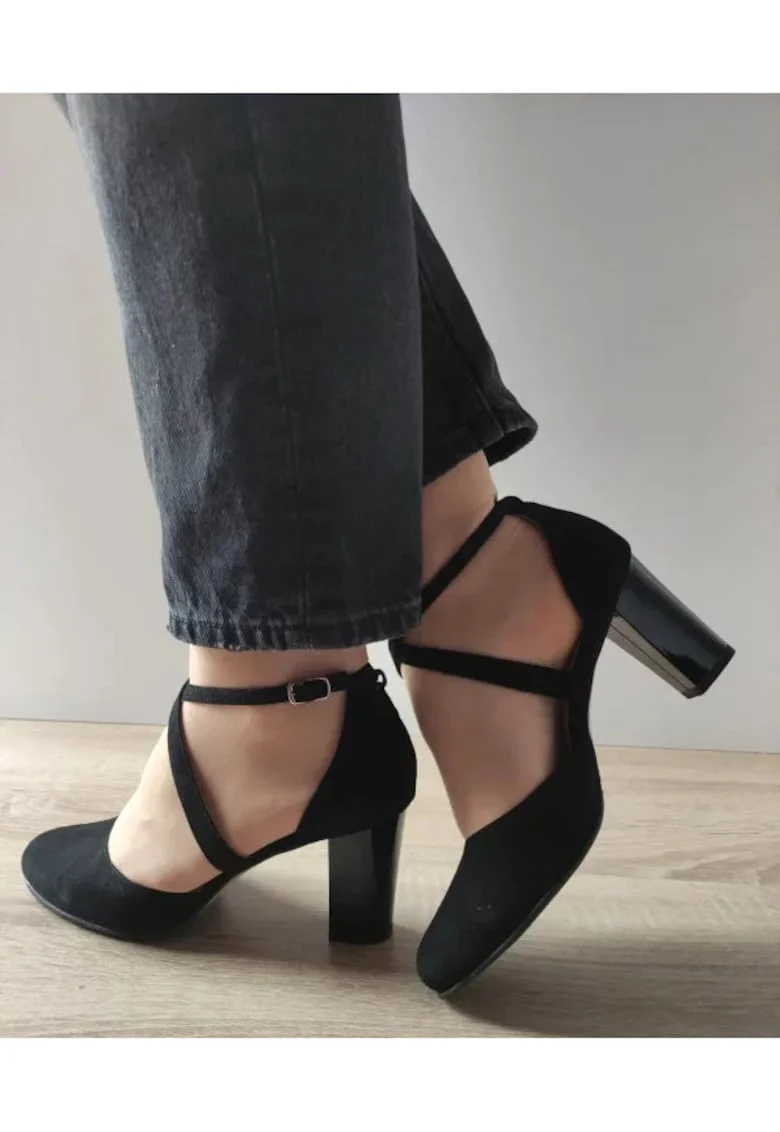 Черен