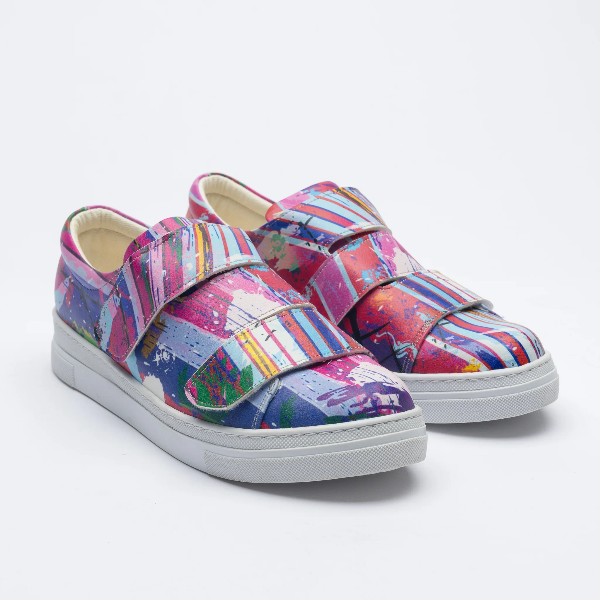 Дамски цветни кецове с оригинален дизайн