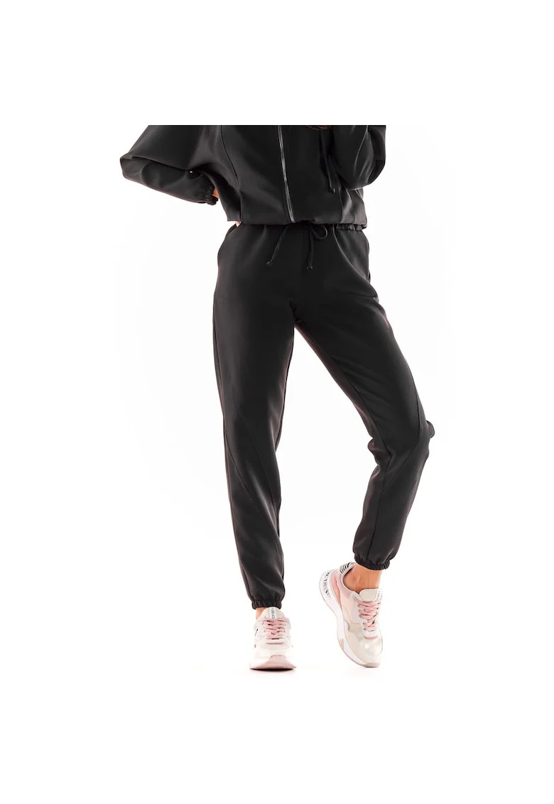Черен