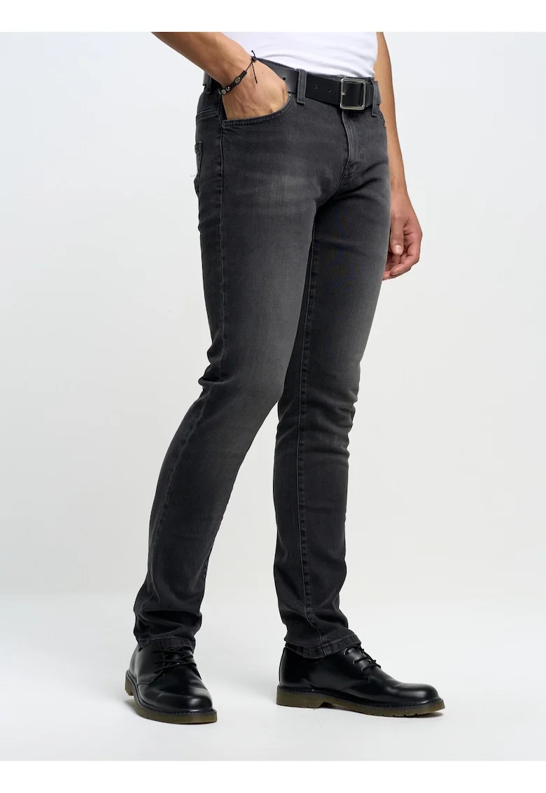 Дънки  Slim fit Martin 953