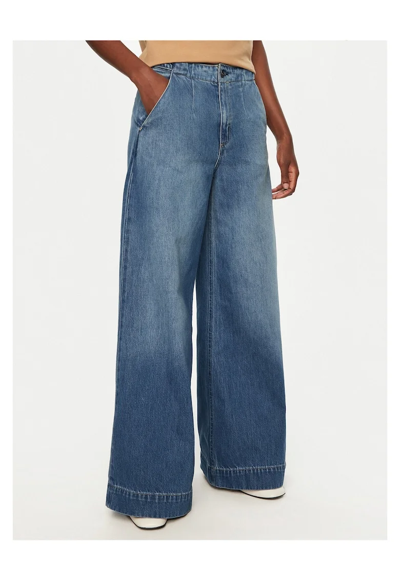 Дамски дънки  модел Wide Leg
