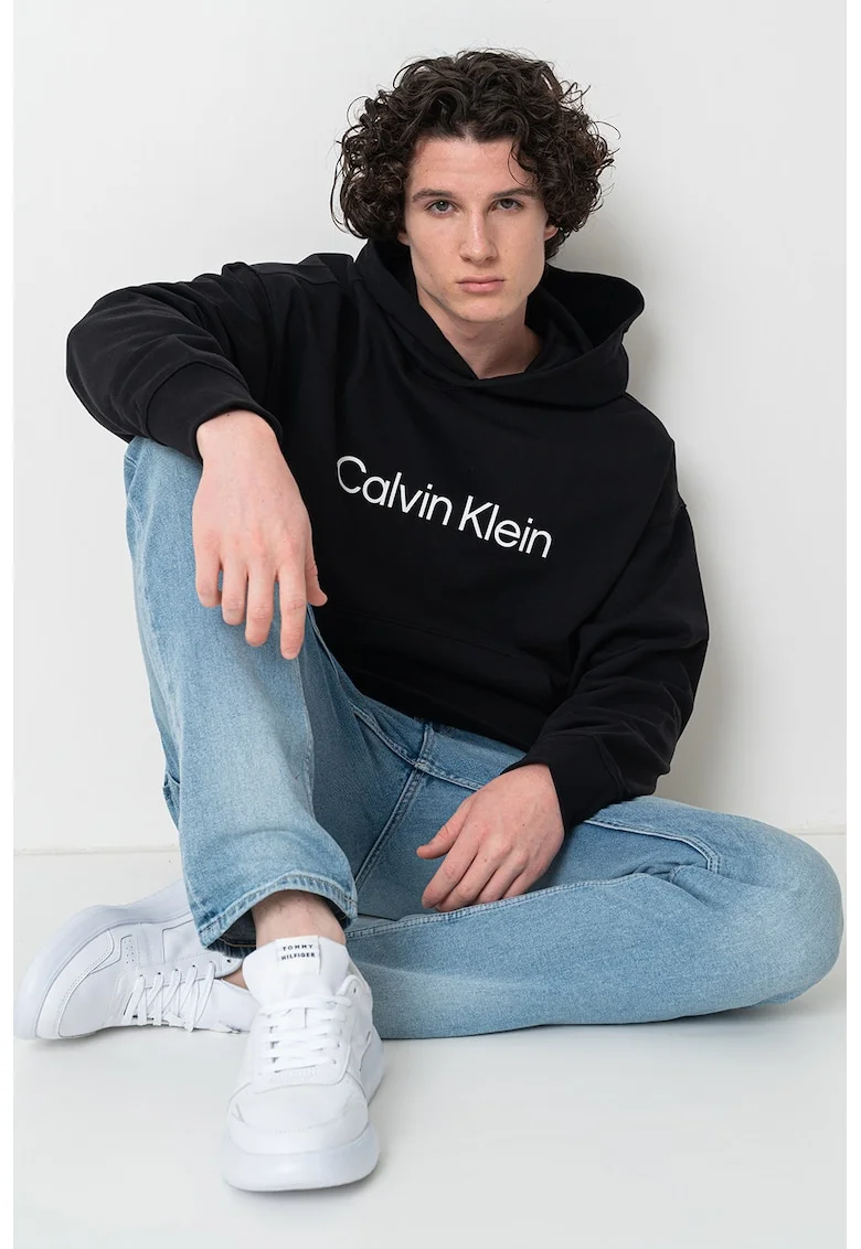 Бял/Черен