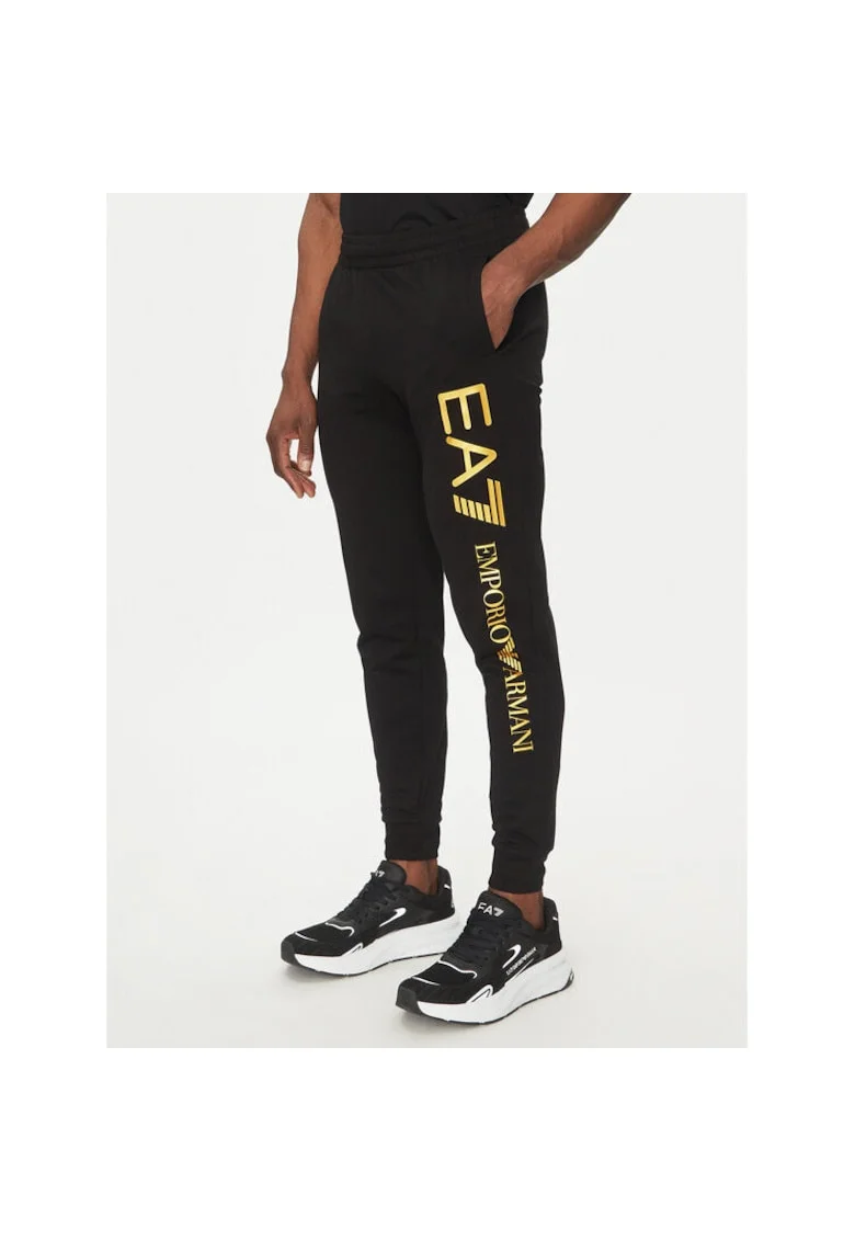 Мъжки спортни панталони  Emporio Armani - 7M000571 AF135129