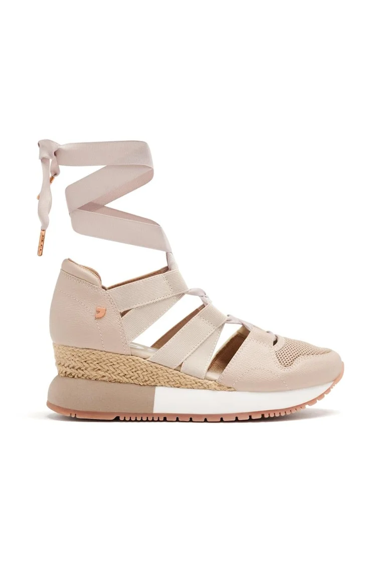 Скосени обувки Brooks