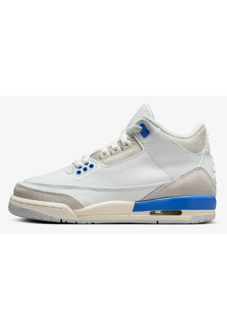 Унисекс спортни обувки - модел Jordan 3 Retro GS Lucky Shorts - бял