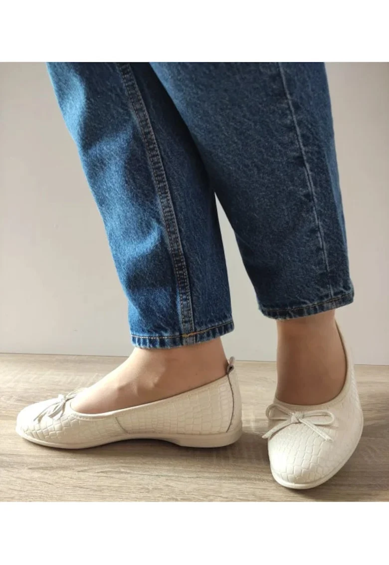 Дамски перфорирани ежедневни обувки  60005B 52-O Cream Croco
