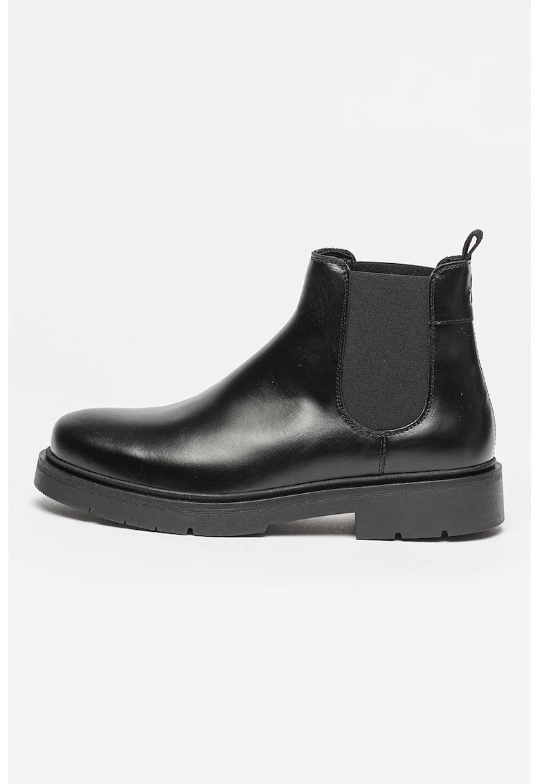 Черен