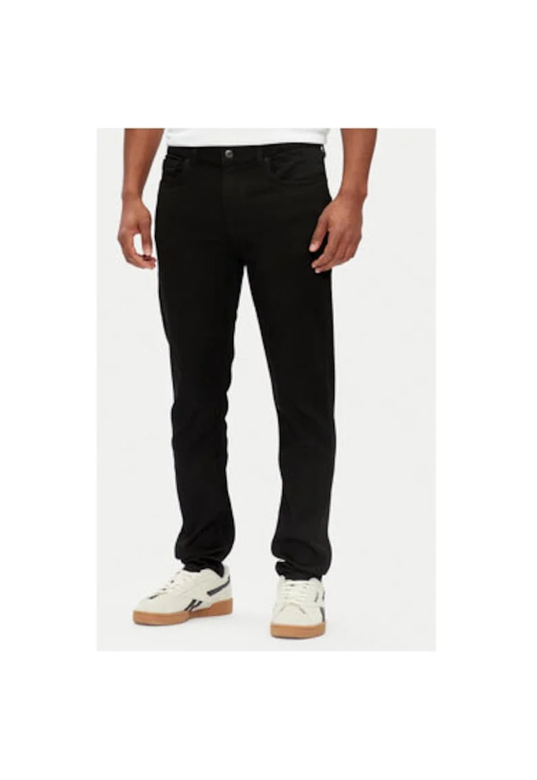 Черен
